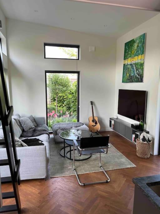 Mini House Villa Gribbylund Luaran gambar
