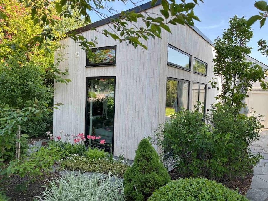 Mini House Villa Gribbylund Luaran gambar